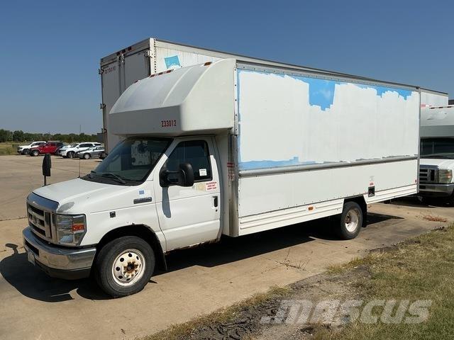 Ford E-350 Umpikorikuorma-autot