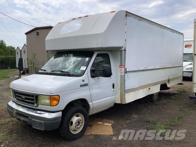 Ford E-350 Jakeluautot