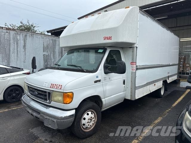 Ford E-350 Jakeluautot