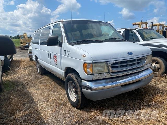Ford E-350 Henkilöautot