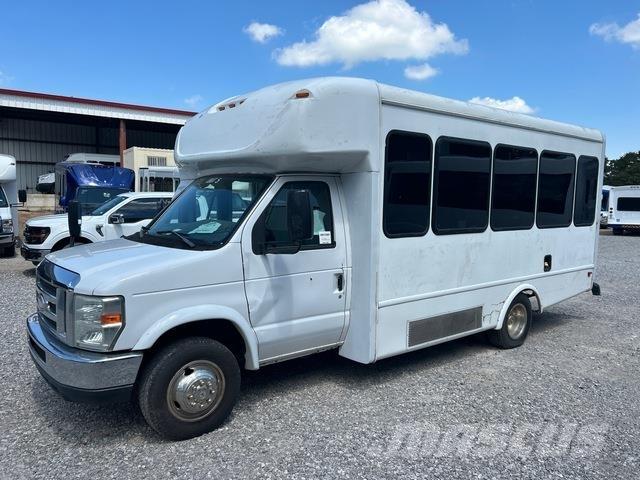 Ford E-350 Minibussit