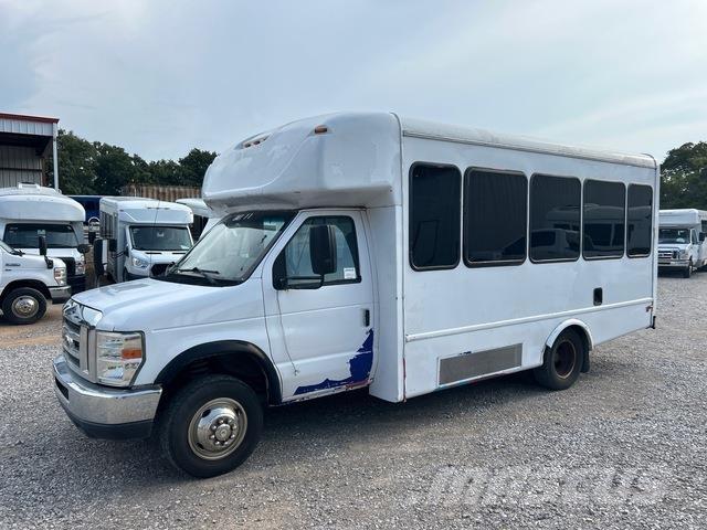 Ford E-350 Minibussit