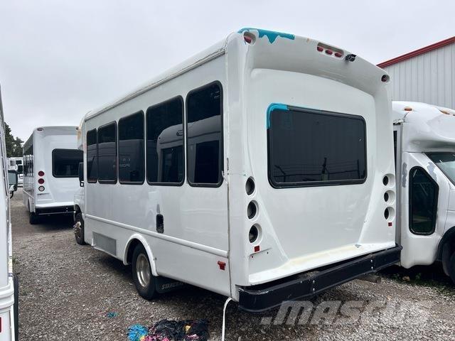 Ford E-350 Minibussit