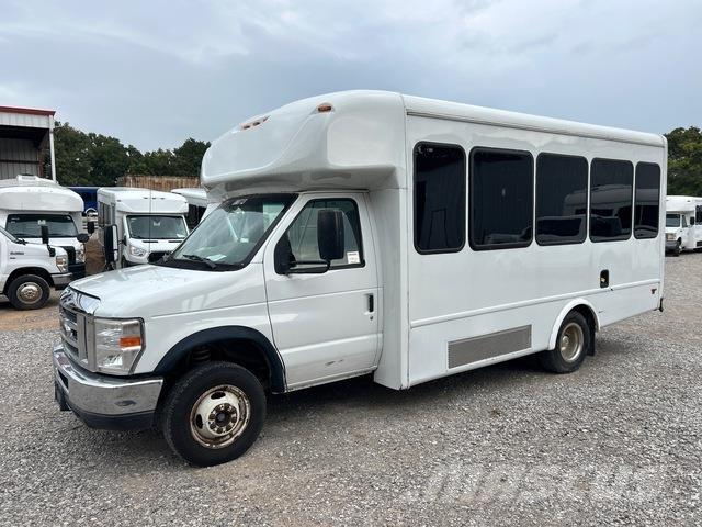Ford E-350 Minibussit