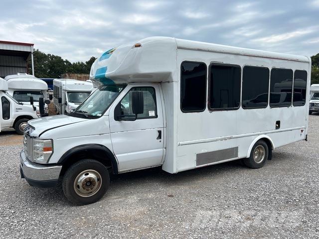 Ford E-350 Minibussit