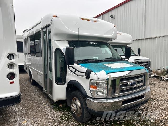Ford E-350 Minibussit