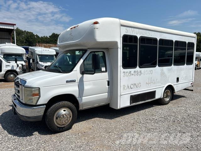 Ford E-350 Minibussit