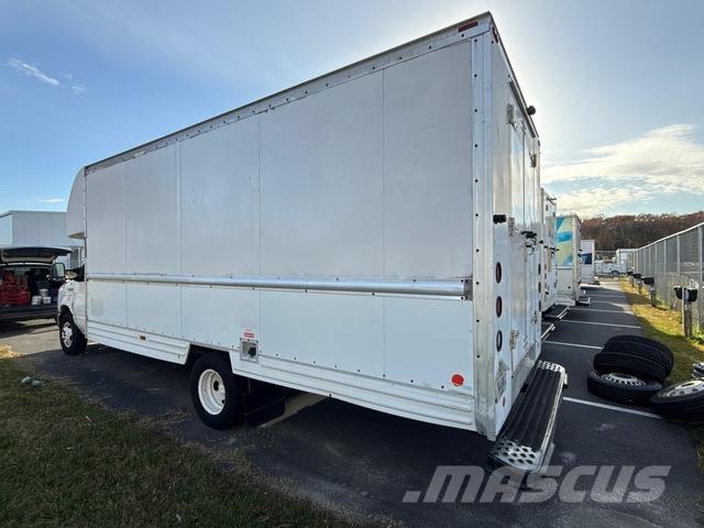 Ford E-350 Jakeluautot
