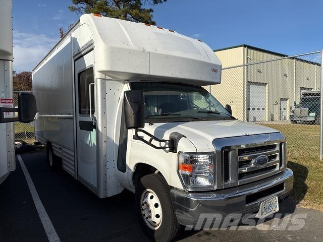 Ford E-350 Jakeluautot