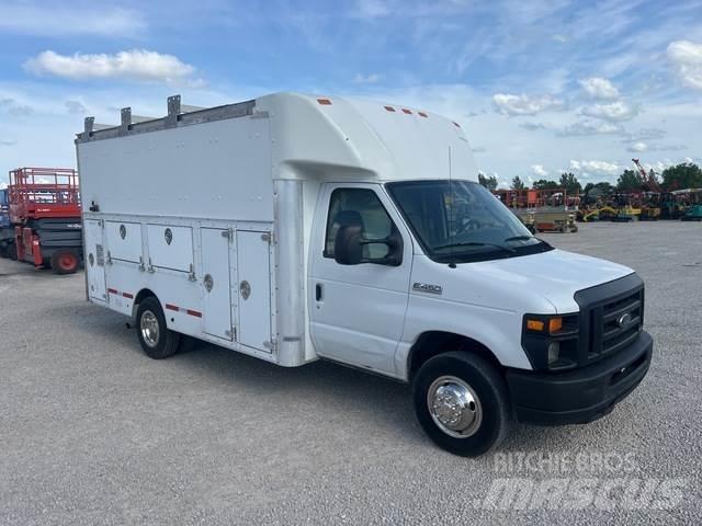 Ford E-450 Lava-autot