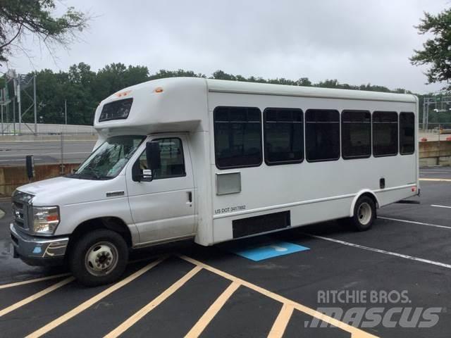 Ford E-450 Minibussit