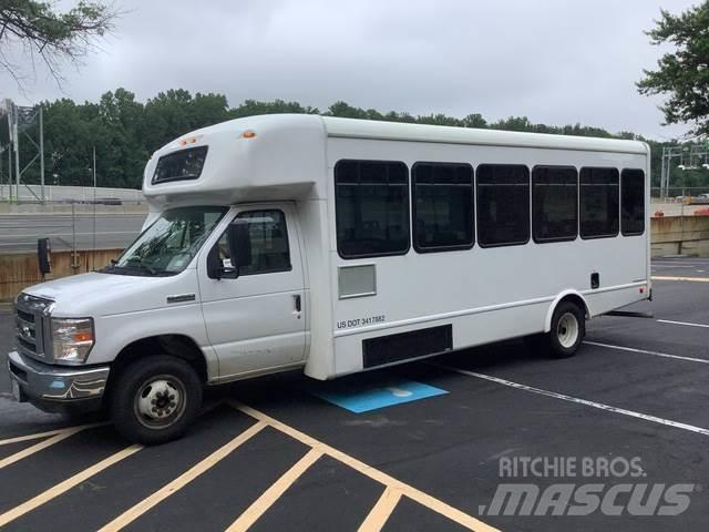 Ford E-450 Minibussit