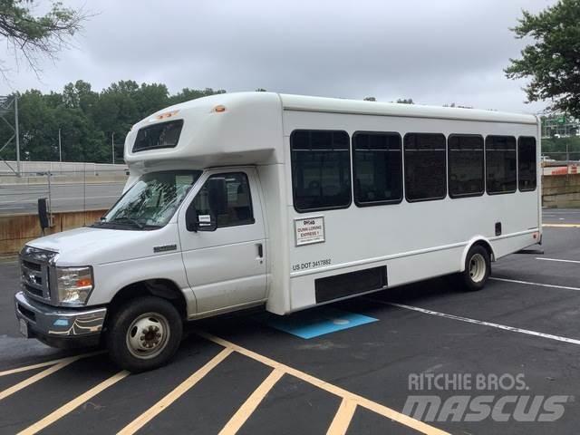 Ford E-450 Minibussit