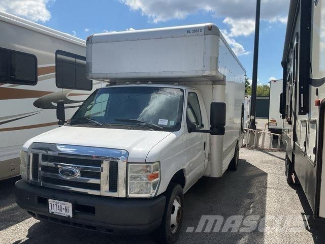 Ford E-450 Umpikorikuorma-autot