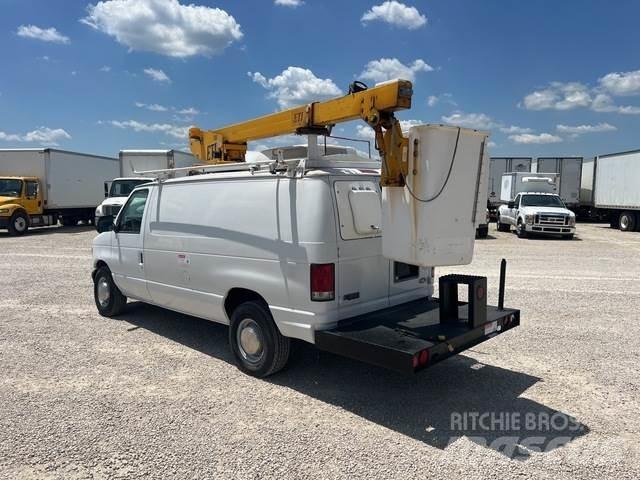 Ford E350 Umpikorikuorma-autot