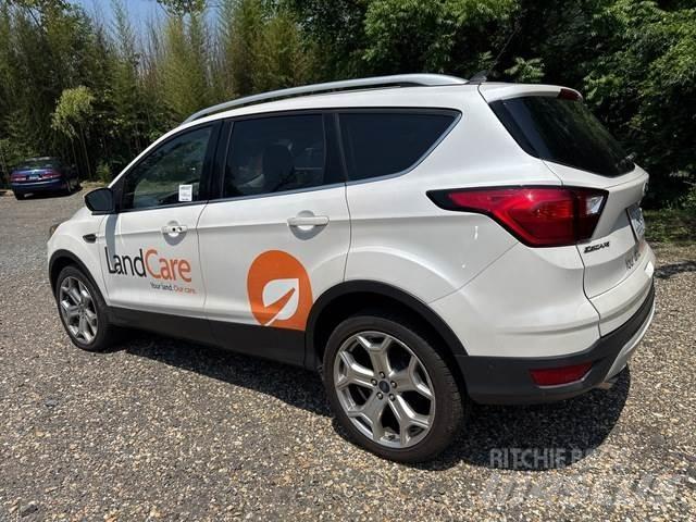 Ford Escape Henkilöautot