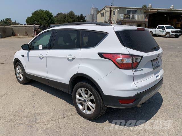 Ford Escape Henkilöautot