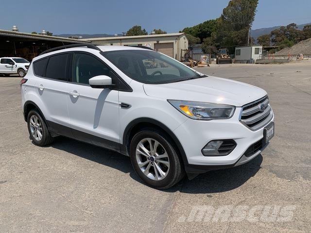 Ford Escape Henkilöautot