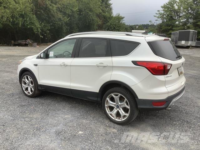 Ford Escape Henkilöautot