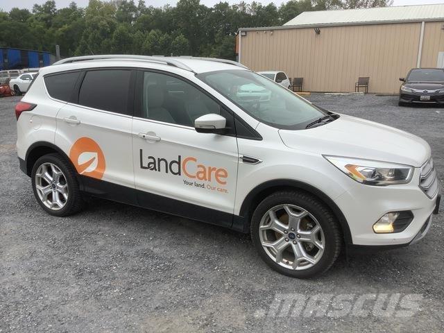 Ford Escape Henkilöautot