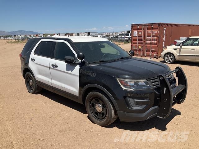 Ford Explorer Henkilöautot
