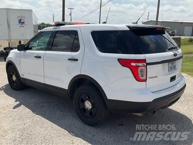 Ford Explorer Henkilöautot