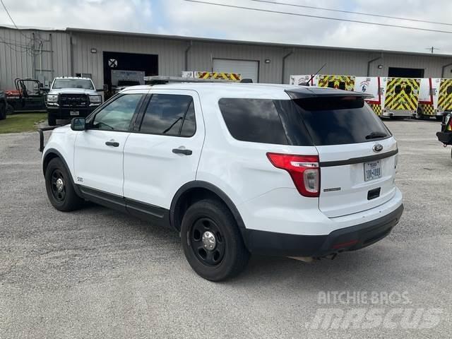 Ford Explorer Henkilöautot