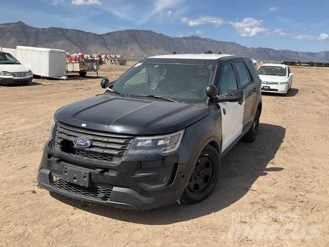 Ford Explorer Henkilöautot