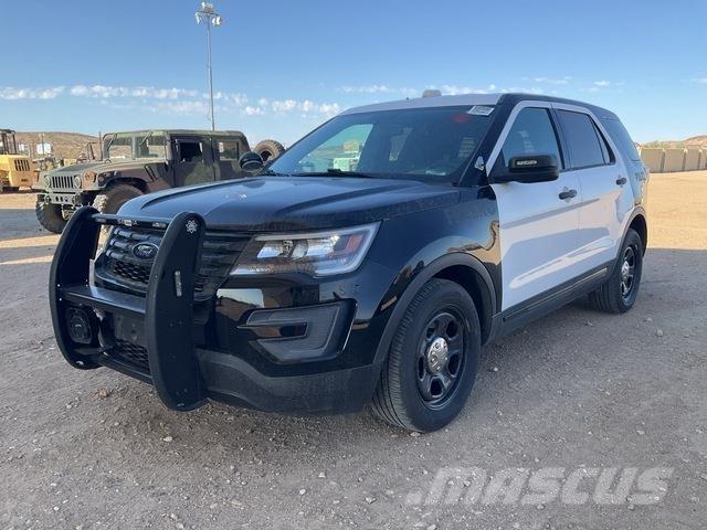 Ford Explorer Henkilöautot