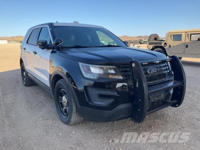 Ford Explorer Henkilöautot