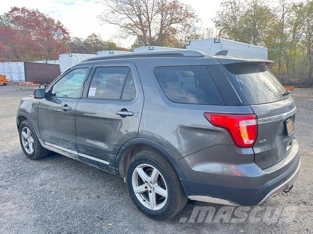 Ford Explorer Henkilöautot