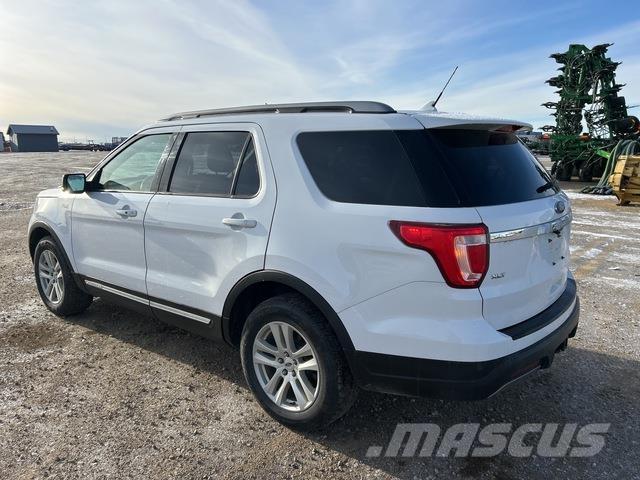 Ford Explorer Henkilöautot