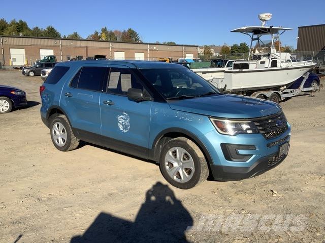 Ford Explorer Henkilöautot