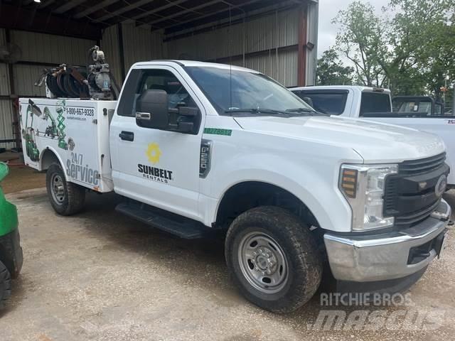 Ford F-250 Muut koneet