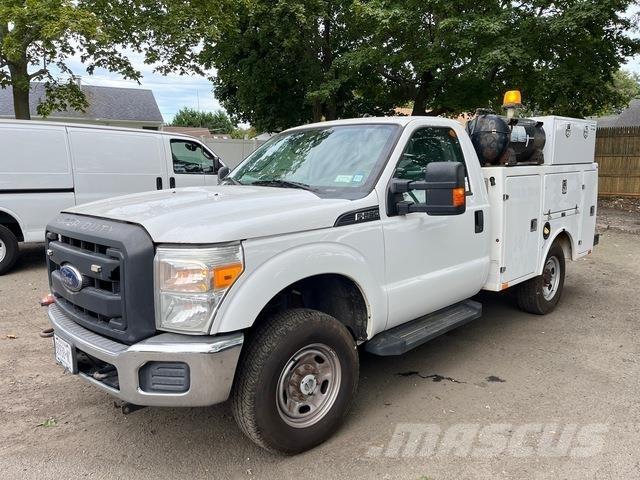 Ford F-250 Tienhoitoautot