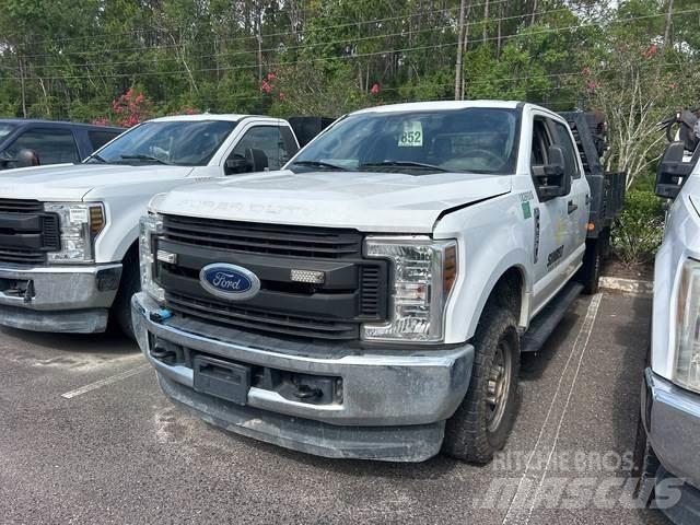 Ford F-250 Lava-kuorma-autot