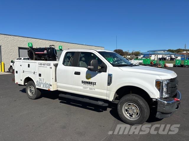 Ford F-250 Tienhoitoautot