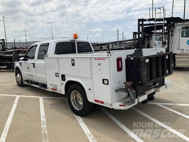 Ford F-350 Lava-autot