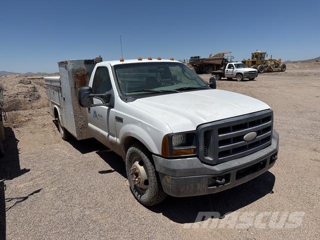 Ford F-350 Lava-autot