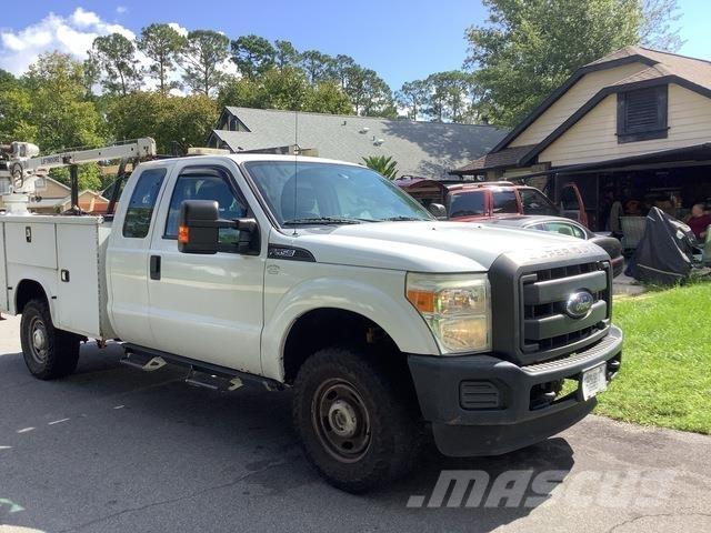 Ford F-350 Tienhoitoautot