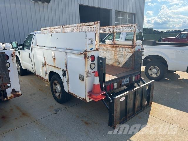 Ford F-350 Lava-autot