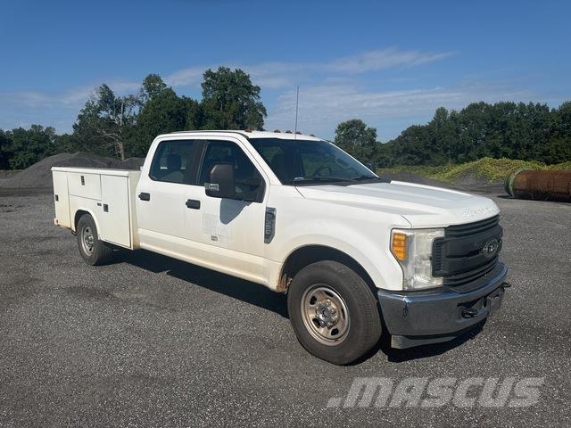 Ford F-350 Tienhoitoautot