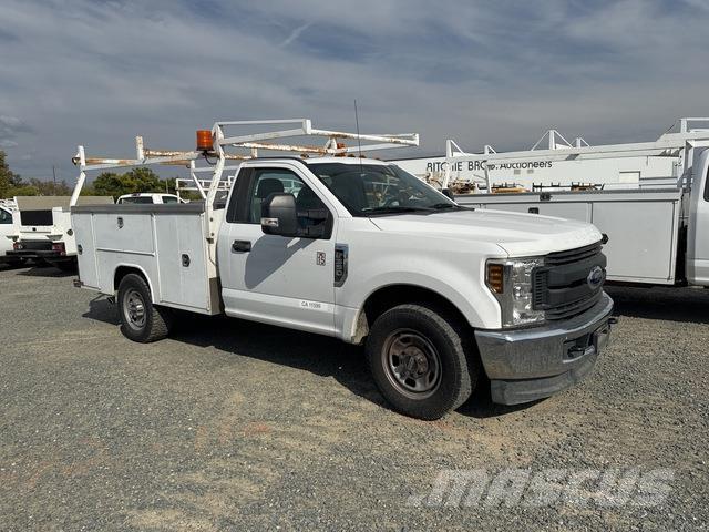 Ford F-350 Lava-autot