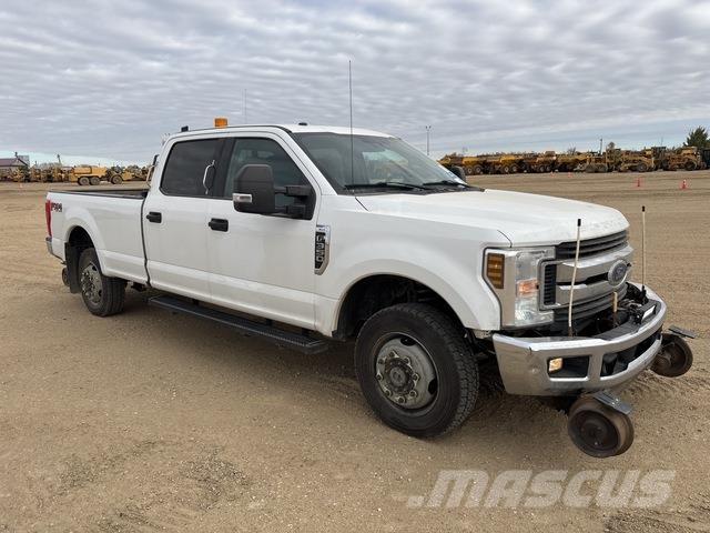 Ford F-350 Lava-autot