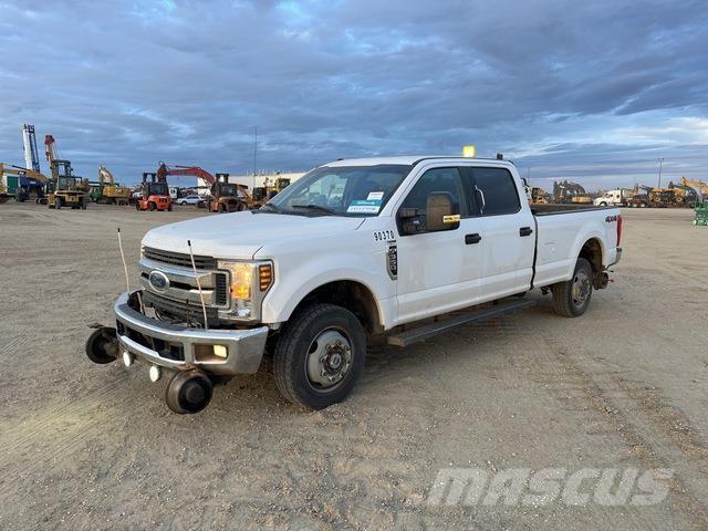 Ford F-350 Lava-autot