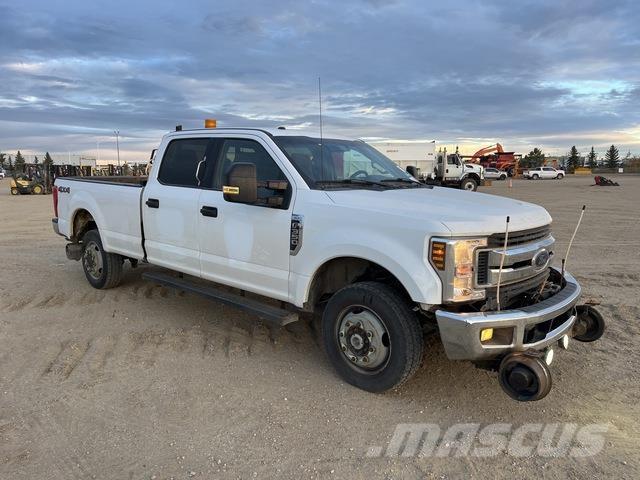 Ford F-350 Lava-autot