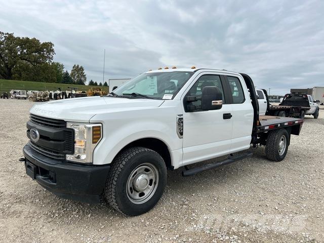 Ford F-350 Lava-kuorma-autot