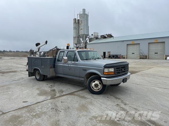 Ford F-350 Tienhoitoautot