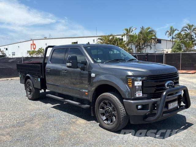 Ford F-350 Lava-autot
