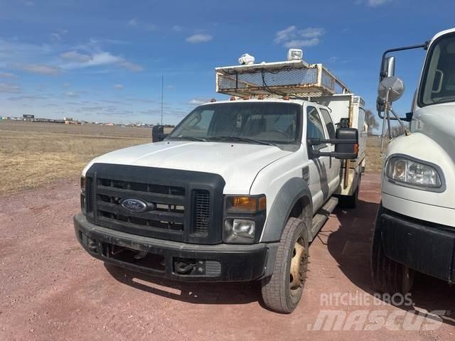 Ford F-450 Lava-autot
